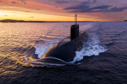 K-129_sous-marin_en_avant