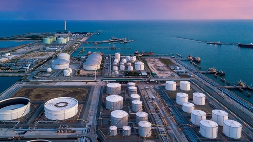 petrole_en_avant