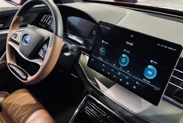 Tesla_BYD_en_avant
