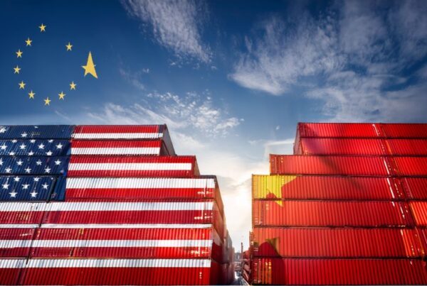 dependance_argent_chinois_en_avant