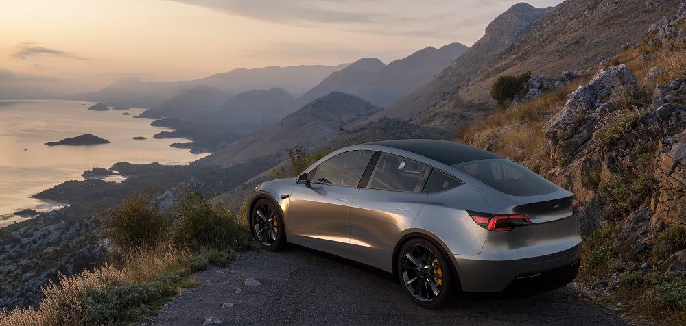 Tesla_en_avant