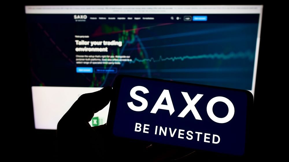 Saxo_l_or_en_avant