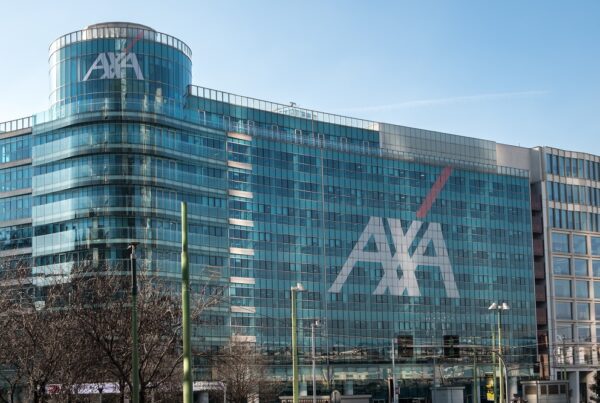 AXA_en_avant